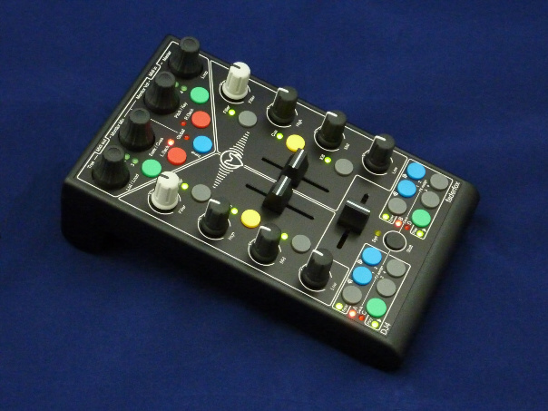 Faderfox DJ4, quizá el más pequeño controlador DJ del mercado
